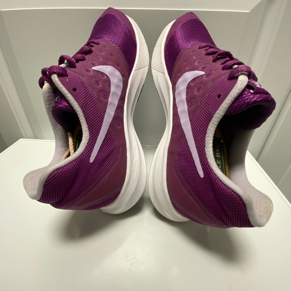 Nike Downshifter 7 GS (869972-500) Kid's Size 6Y - Picture 6 of 10